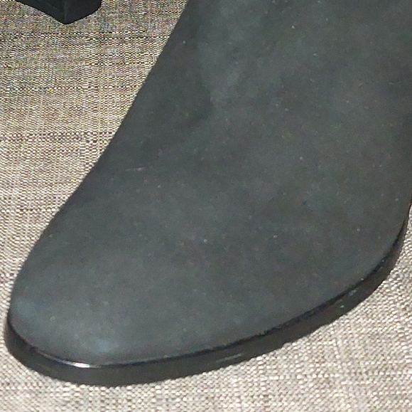 Ralph Lauren Women's Suede Heeled Boots Artizan II - Size 7.5 - Picture 2 of 10